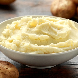 bowl of mashed potatoes